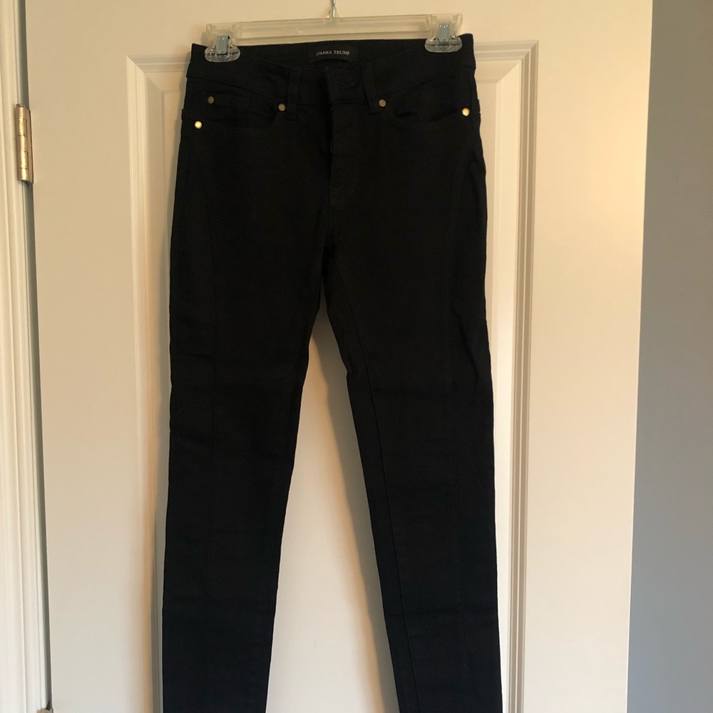 Black skinnies